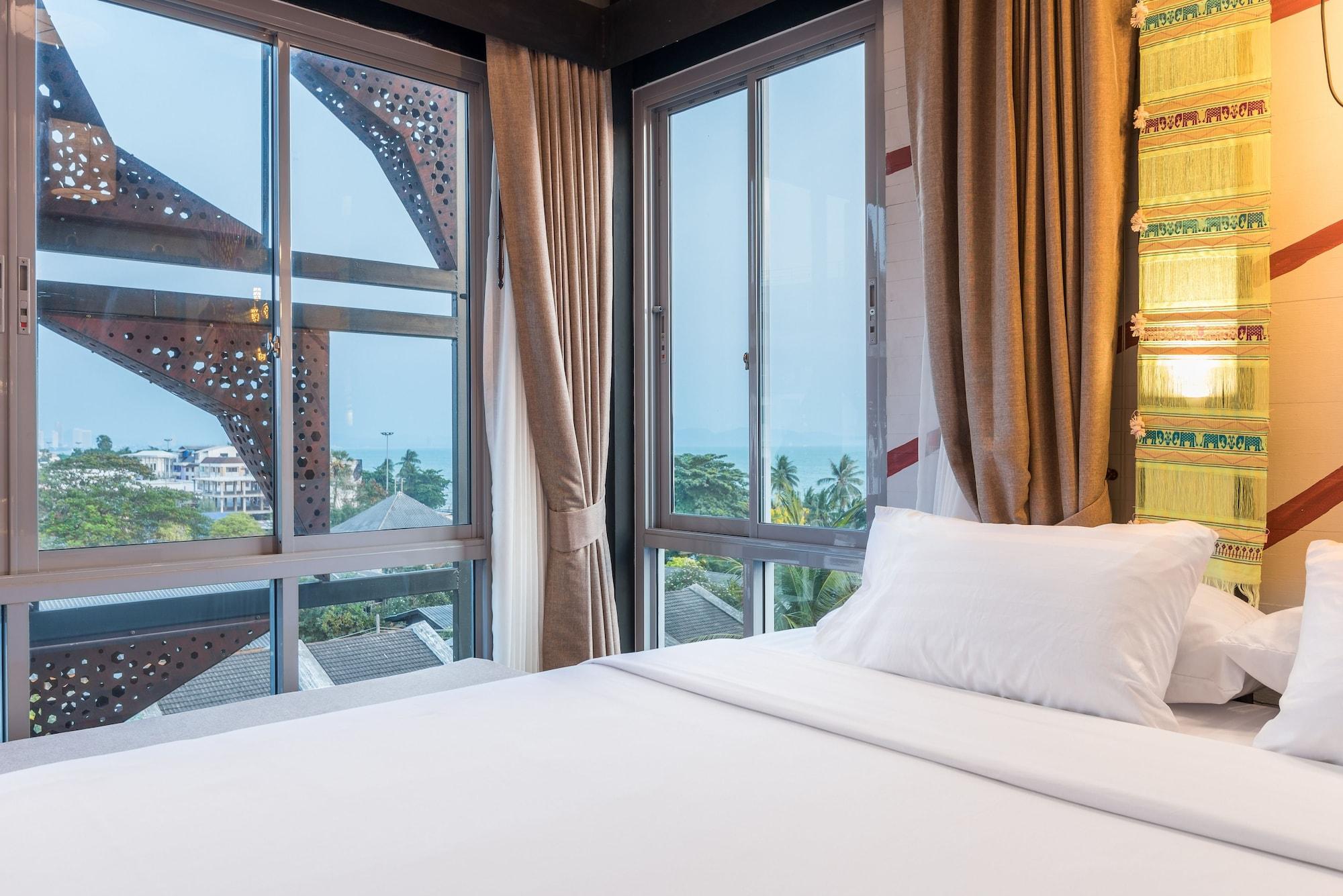 Sea Crest By Jomtien Hotell Exteriör bild