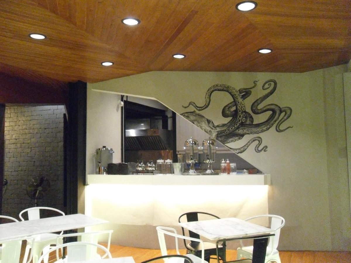 Sea Crest By Jomtien Hotell Exteriör bild